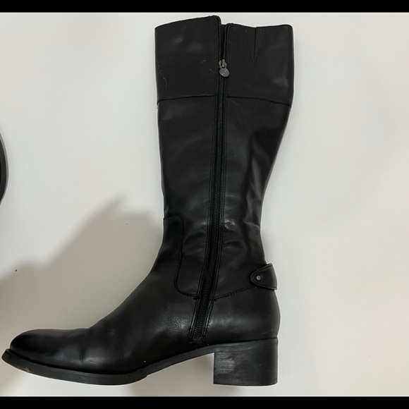Etienne Aigner Black Leather Ryder Boots EUC - Picture 4 of 15